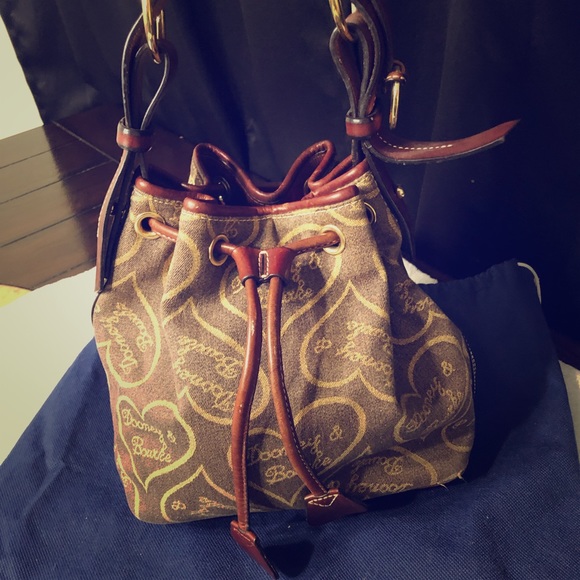 Authentic Dooney&Bourke Tote - Picture 1 of 8